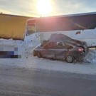 На трассе М7 в Татарстане при столкновении LADA и автобуса погибла женщина