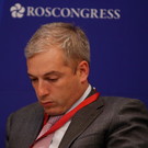 Гендиректора «Ленфильма» разыскивают по делу о вымогательстве у топ-менеджера «Ростеха» – мужа Канделаки 