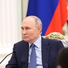 Путин о новом налогообложении: больше должны отдавать те, кто больше зарабатывает