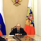 Путин призвал готовить оборонные предприятия к выпуску гражданской продукции