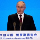 Путин о Зеленском: «Мы с ним часто общались, были в постоянном контакте»