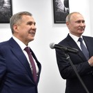Минниханов поздравил Путина с днем рождения кадрами из поездок президента в Татарстан 