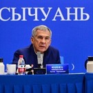 Минниханов встретился с китайскими бизнесменами в Сычуани