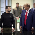 Bloomberg: Зеленский в Париже требовал от Трампа пригласить Украину в НАТО