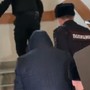 В уфимский суд доставили полицейских, подозреваемых в изнасиловании дознавателя, – первые фотографии
