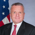 Посол США в России отказался покинуть Москву по рекомендации МИД: «Придется заставить»