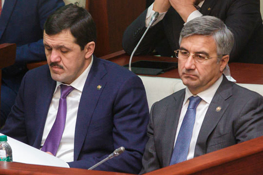 Коронавирус еще у двоих вице-премьеров, рестораторы бьют челом Минниханову, а дочь Кондратьева ждут в кабмине