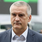 ФСБ пресекла подрыв автомобиля главы Крыма Аксенова