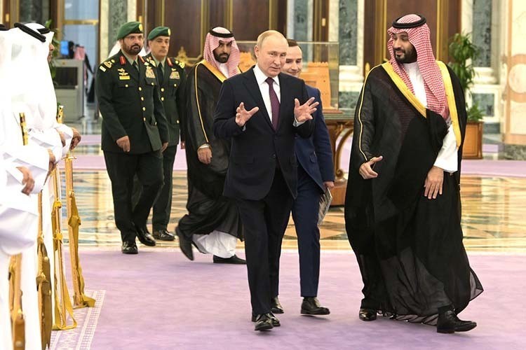 Иван Грачев: «Потенциальный размах колебаний рубля может быть очень большим»