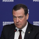 Медведев оценил заявление Зеленского о покушениях: «Вряд ли есть шансы дожить до старости»