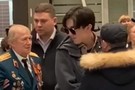 Димаш ночью устроил ажиотаж в аэропорту Казани – его встречали десятки фанаток