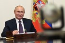 Путин встретился с выпускниками программы развития кадрового резерва, в том числе с Метшиным