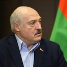 Лукашенко заявил, что будет отстаивать с Путиным «то, что положено по Конституции»