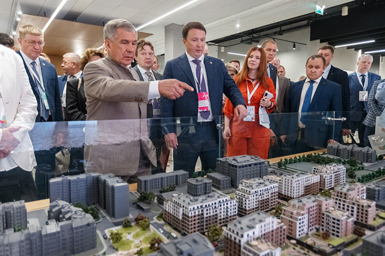 Минниханов признал промахи в застройке центра Казани