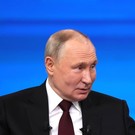 Путин исключил из совета по нацотношениям Семигина и Чернышенко