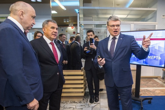 Минниханов раскритиковал ректоров за плохую воспитательную работу и безответственных целевиков