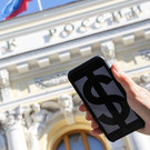 ЦБ продлил ограничения на снятие наличной валюты на полгода