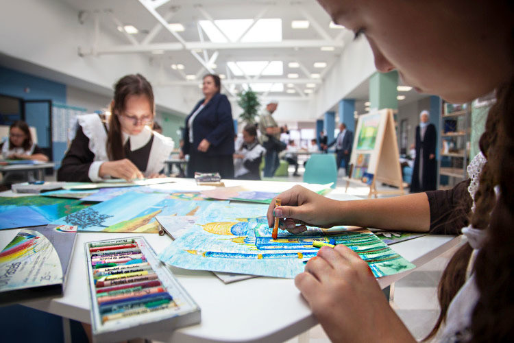 Рустем Гафаров: «Детям больше не нужно будет ездить на автобусе, а родителям – стоять в пробках…»