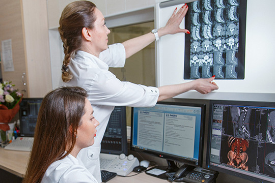 «Доходило до того, что кто-то вместо себя посылал на осмотр к врачу своего товарища»