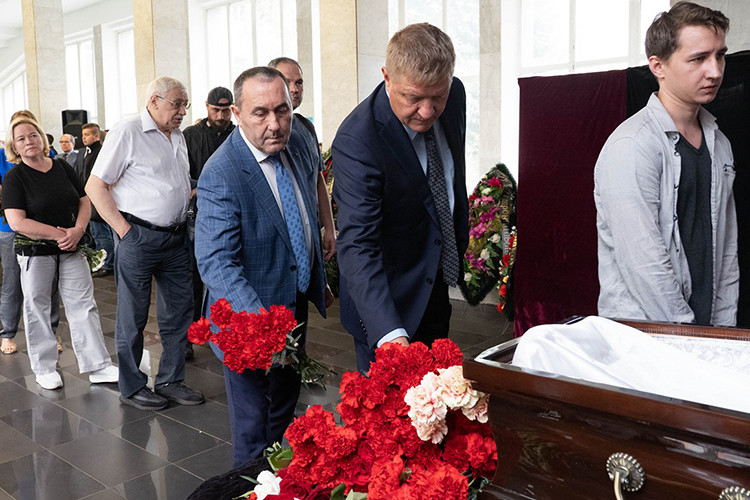 В Казани простились с бывшим ректором КГАСУ Валерием Куприяновым