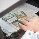 В России второй раз за месяц смягчили требование об обязательной продаже валютной выручки