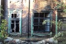 Человек погиб при пожаре в заброшенном доме в Казани​