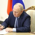 Владимир Путин пообещал обсудить запрет на работу в госорганах из-за судимостей в семье
