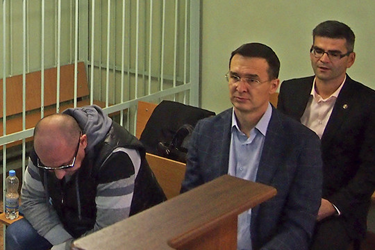 «Хазеев спускал распоряжения, мы готовили документы и отдавали на подпись Асылгараеву…»