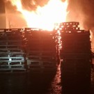 В промзоне Казани ночью произошел сильный пожар
