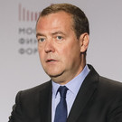 Медведев назвал учения НАТО очень опасной игрой с огнем