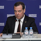 Медведев рассказал, в каком случае возможно расширение санитарной зоны РФ до Польши