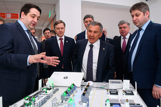 Минниханов пугал потерей рынков сбыта производителей, не озабоченных цифровизацией