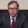 Глава Альфа-Банка назвал отказ от доллара неэффективным и сравнил его с заменой топора на шкуру