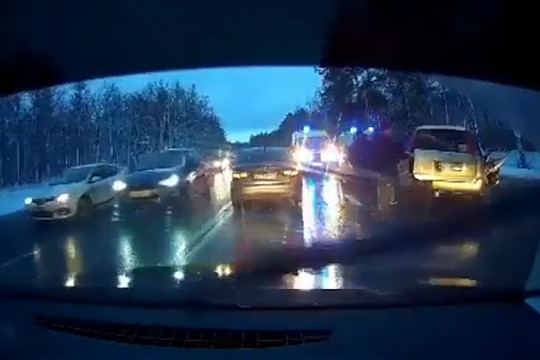 «Машина всмятку»: два человека погибли в ДТП под Казанью​