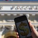 Аналитик Голубовский ответил, стоит ли продавать доллары
