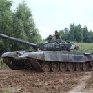 В Курской области российские танкисты заняли огневые позиции для уничтожения бронегрупп ВСУ