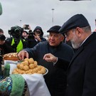 Минниханов с чак-чаком встретил Пашиняна в Казани: «Положить обратно?» – «Нет, можно доесть!»