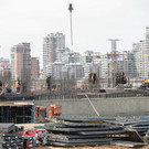 На стройке объектов к БРИКС в Казани загорелись леса