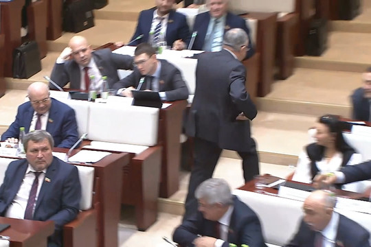 Коммунист Миргалимов со скандалом покинул заседание Госсовета РТ