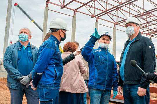 Наиль Магдеев проинспектировал строительство спортобъектов