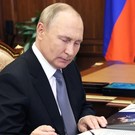 Путин подписал указ об ответных мерах на введение потолка цен на нефть