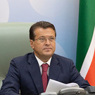 Метшин призвал за месяц решить проблему с вывозом мусора в Казани 