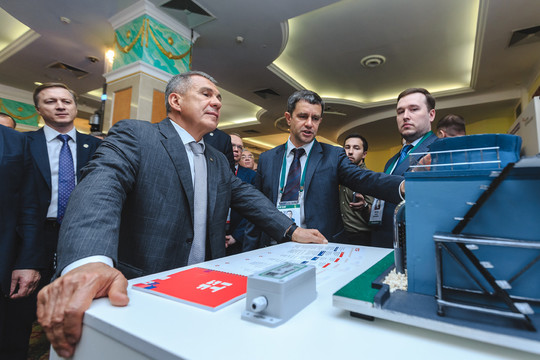 ITSF-2019: Рустам Минниханов оценил передовые IT-решения