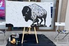 Эпатажный казанский художник устраивает перформанс на Баумана