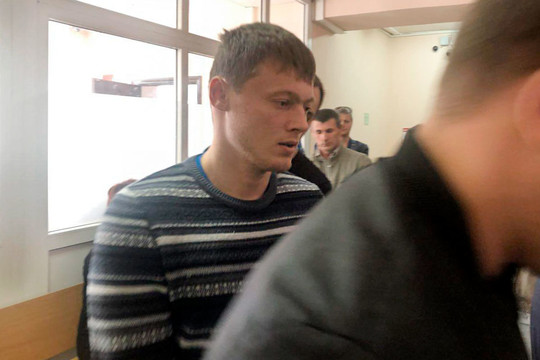 Росгвардеец, издевавшийся над девушкой, останется в СИЗО