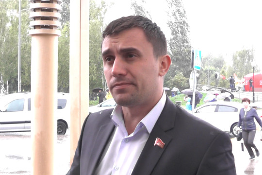 Известный коммунист-блогер Николай Бондаренко посетил в Казани митинг КПРФ
