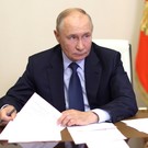 Путин в субботу дважды заслушал доклады с приграничных территорий