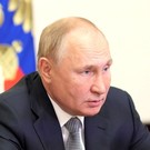 Путин поручил регионам запретить работу общепита в ночные часы