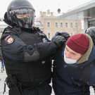 Кремль отреагировал на жалобы о насилии со стороны силовиков на митинге