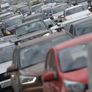 В очереди перед Крымским мостом скопилось около 800 автомобилей